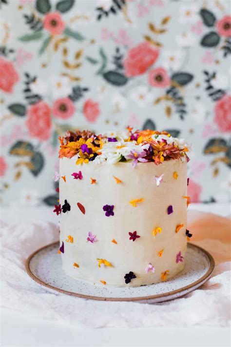 Edible Flower Cake Decorations: Add A Touch Of Beauty And Flavors To Your Cakes