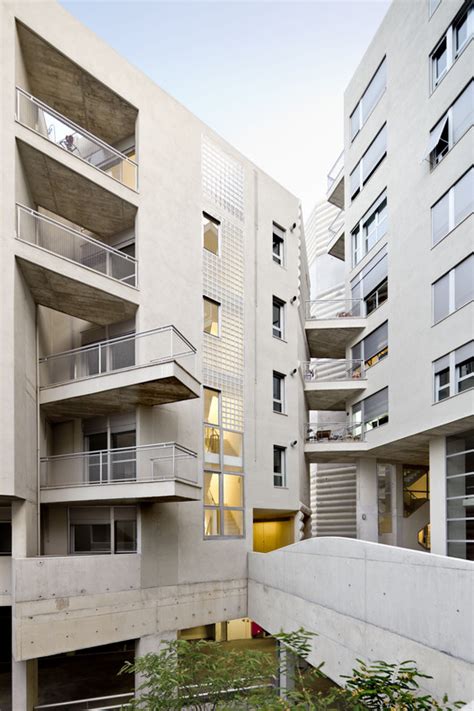 Famous Edificio 111 Flores Y Prats Trending