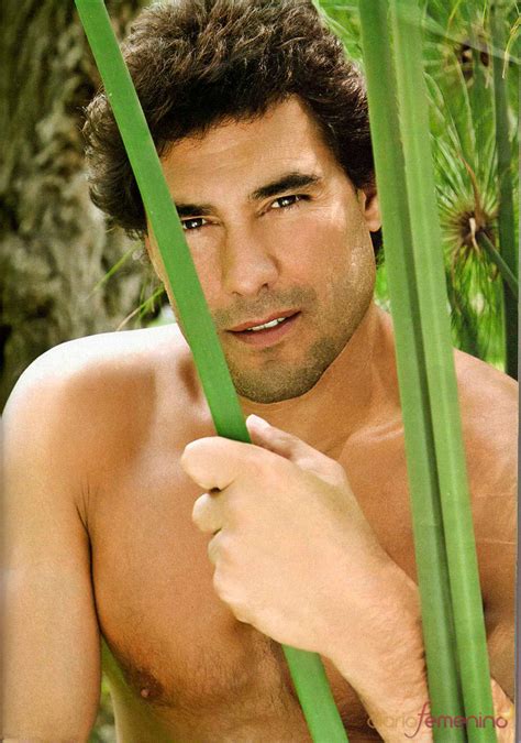 Eduardo Yanez Actor: Uncovering His Hidden Talents and Versatility