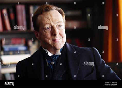 edward hibbert face