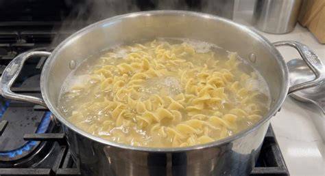 egg noodles boiling