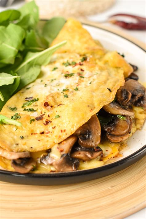 Egg White Mushroom Spinach Omelette