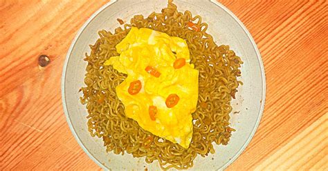 Eggs Over Easy Rebus