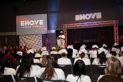 Launch Your Nursing Career with Ehove's Comprehensive Nursing Program - Enroll Now!