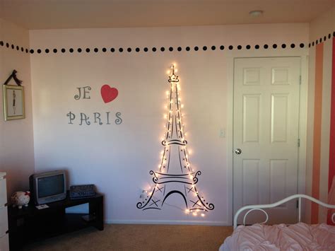 The Amazing Eiffel Tower Home Decor Paris themed bedroom