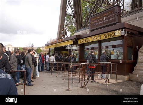 eiffel tower ticket office