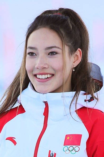 Eileen Gu OCA » China's new winter sports star Gu makes her mark in
