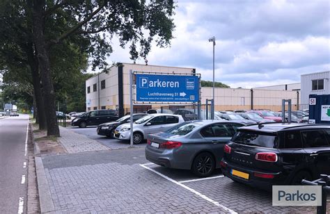eindhoven airport parking free