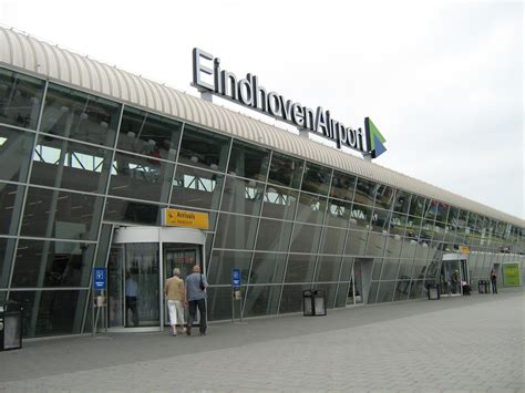 eindhoven airport to city