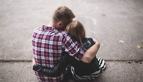 Einsam in der Ehe: 4 Tipps die die Gefühle zurückholen - Lovomi