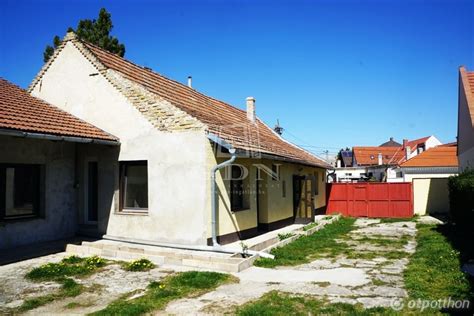eladó házak veszprém megyében