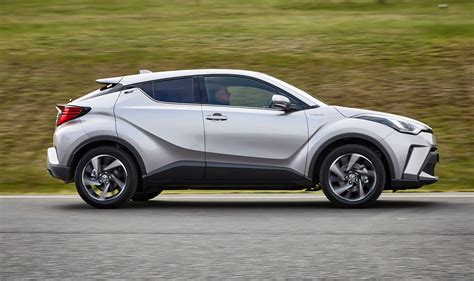 Toyota CHR Dynamic Hybrid 1.8 5Door Test Drive And Review