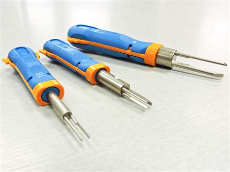Electrical Connector Extraction Tool