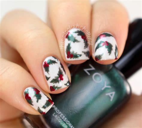 Elegant Holly Leaves christmas gel nails designs