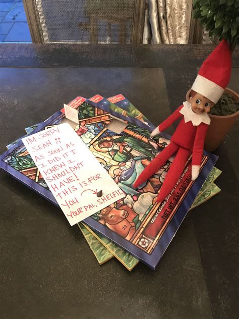 Elf Collectible Advent Calendar Includes 17 Collectible Figurines