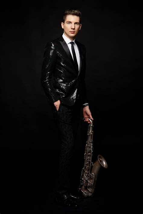 Unlock Eli Bennett's Success Story: Discover His secrets to Entrepreneurial Success