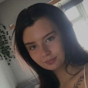 Elizabeth Definy Nude
