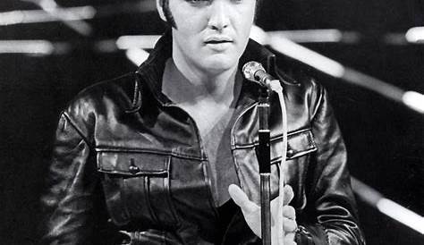 Elvis Presley December 31 1976 (Pittsburgh, PA) Suit: Black Pheonix