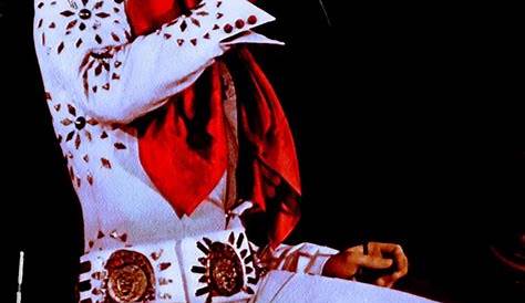 ELVIS ON STAGE IN THE RED LION JUMPSUIT IN 1972 | Elvis presley