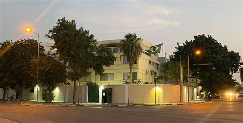 embaixada do brasil angola