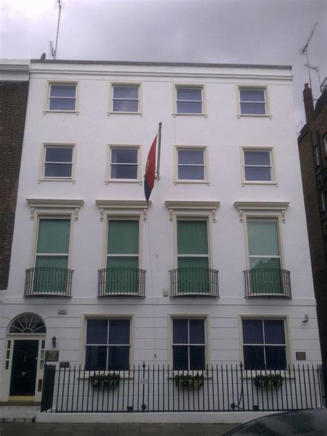 embassy of angola london