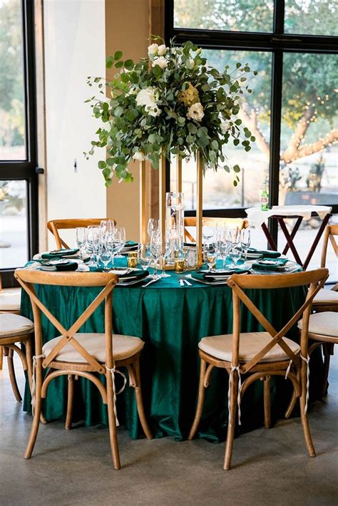 Magical Emerald Wedding Colour Scheme ElegantWedding.ca Green