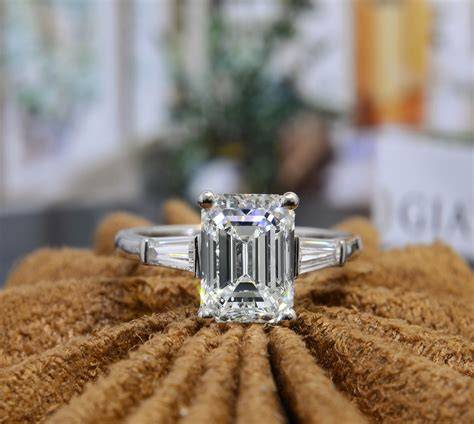 Emerald cut diamond