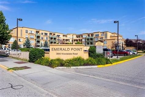 emerald point condos