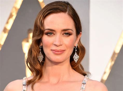 emily blunt age height