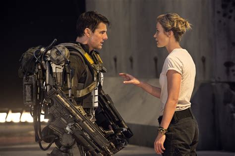 emily blunt tom cruise action movie
