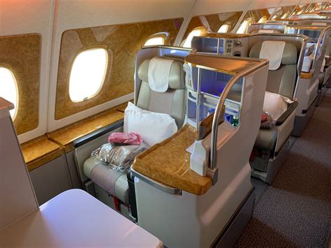 emirates 380m flight business class