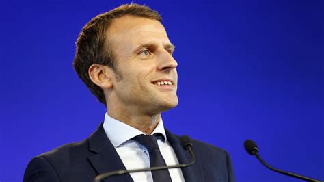 emmanuel macron demissionne t il