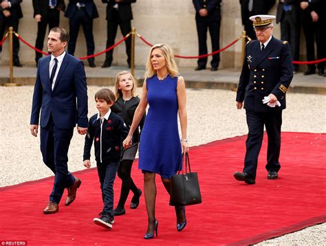 emmanuel macron wife and children