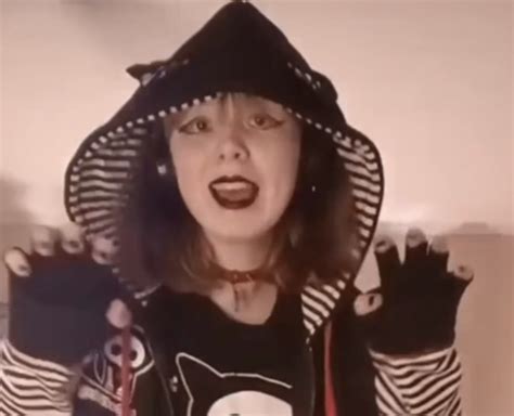 Emo scat myths debunked: True tales.