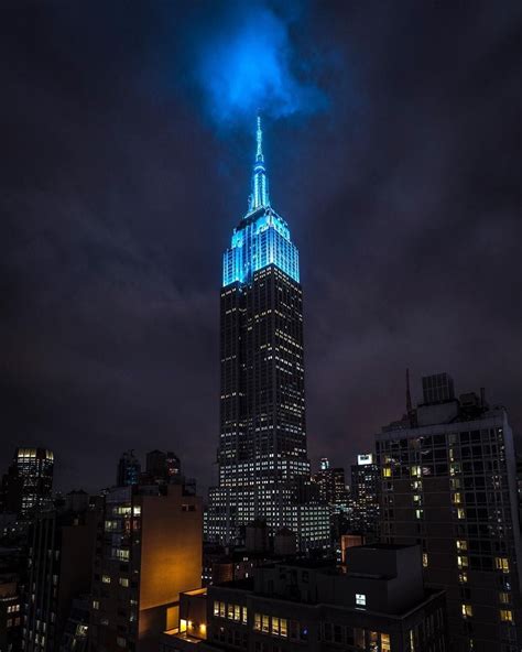 empire state building blue lights