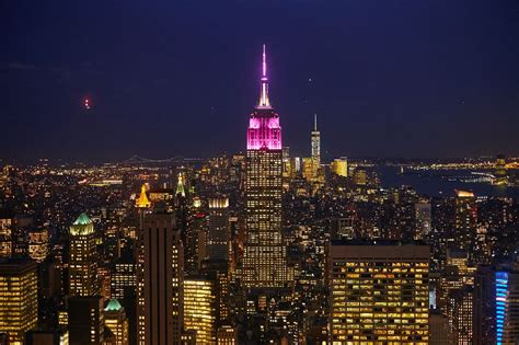 empire state building pink lights