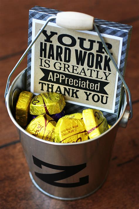 employee recognition gift ideas