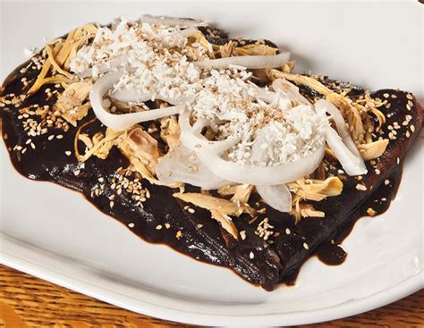 Enchiladas De Mole Negro