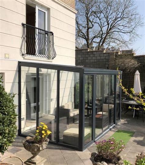 Enclosed Room Definition