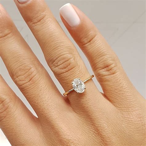 engagement rings oval cut gold band
