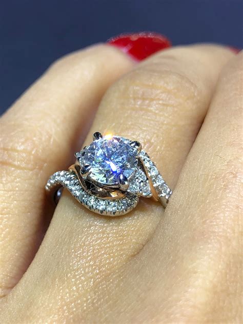 Engagement Rings Under 3000 Dollars