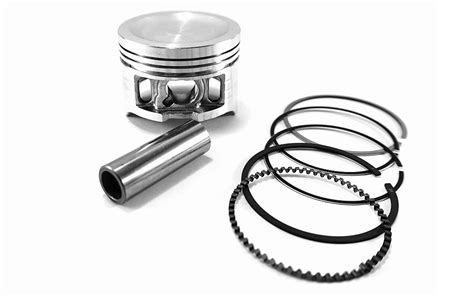 Engine Pistons With Rings