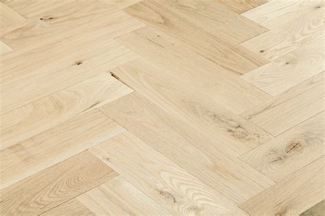 Engineered Hardwood Herringbone Pattern