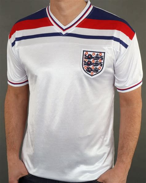 england retro football shirt