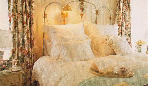 pretty green English cottage bedroom Home Sweet Home Pinterest