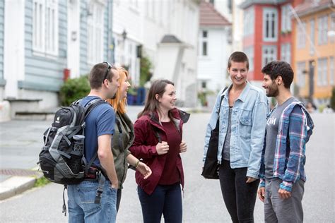 english speaking colleges in norway