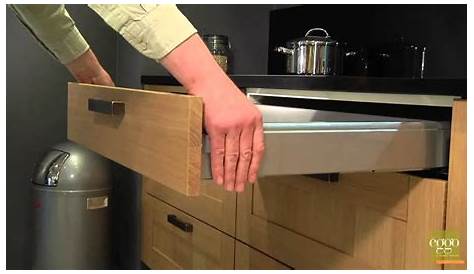 Comment enlever tiroir Ikea max1mera des glissières?