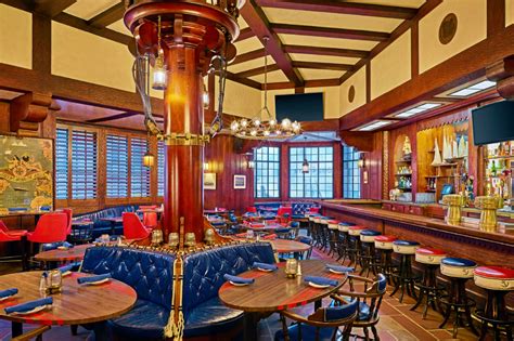 Entertaining Restaurants Denver