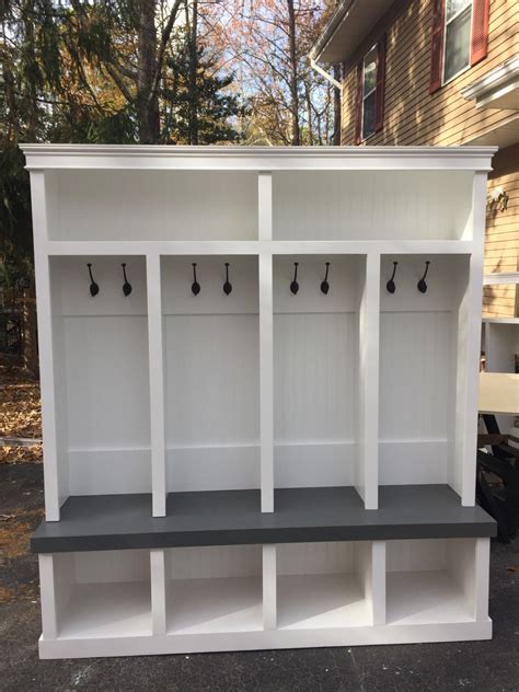 Customized Entryway Locker with Bench