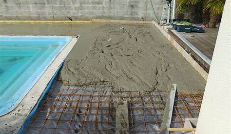 plage piscine dalle beton